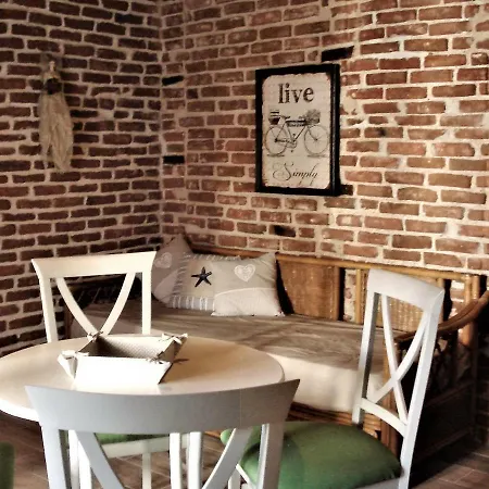Elisw Apartment