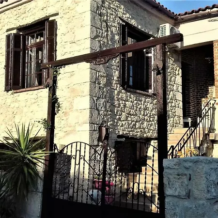 Elisw Apartment *